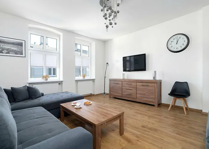 Apartamento Comfortable Near The Old Town By Renters